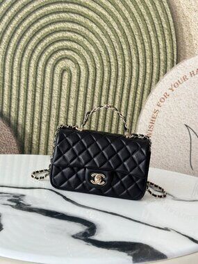 💖CHANEL Lambskin Mini Flap Gold Ball Crossbody Bag Black💖